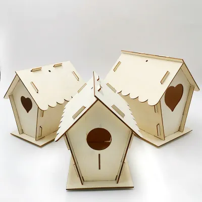 DIY Wooden Birdhouse Kit – Customizable Birdhouse with Heart-Shaped Windows
