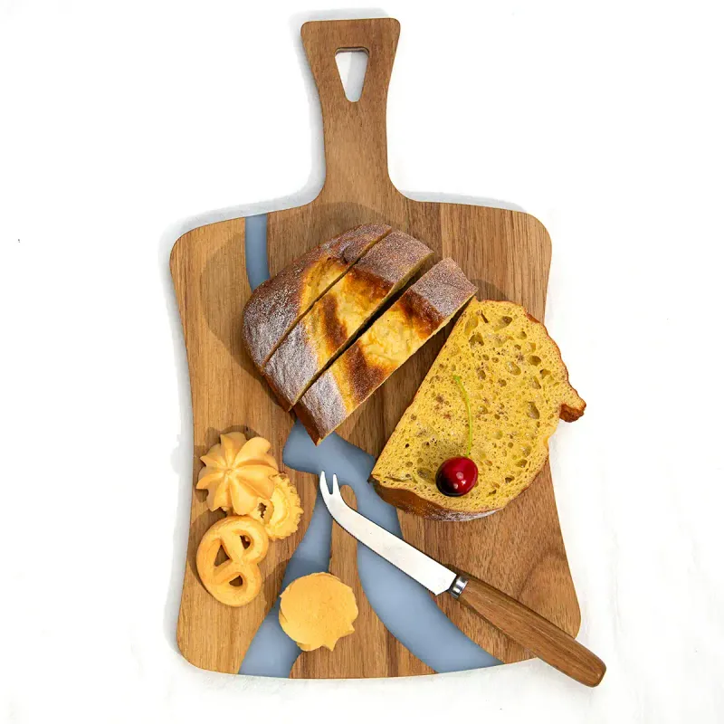 Epoxy Resin River Cutting Board in Acacia Wood – Solid Wood Spliced Construction - Image 1