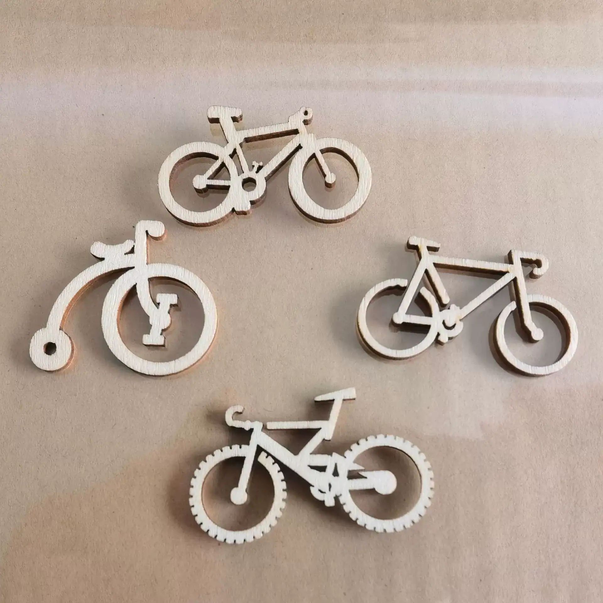 Wooden Bicycle Photo Prop Set – Natural Wooden Cartoon Bikes for Kids DIY Decor