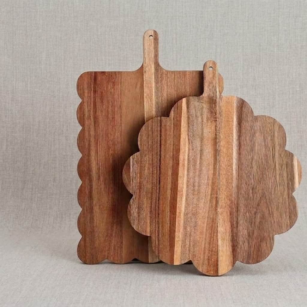 Wholesale Scalloped Acacia Wood Cutting Board | Custom Manufacturer